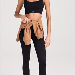 SET Active Black Onyx Sculptflex XS Box Cut Bra and Small Leggings NWT